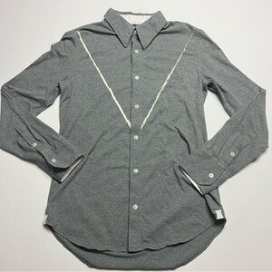 Kit And Ace V Performance Long Sleeve Button Up Shirt in Grey Size: S/M